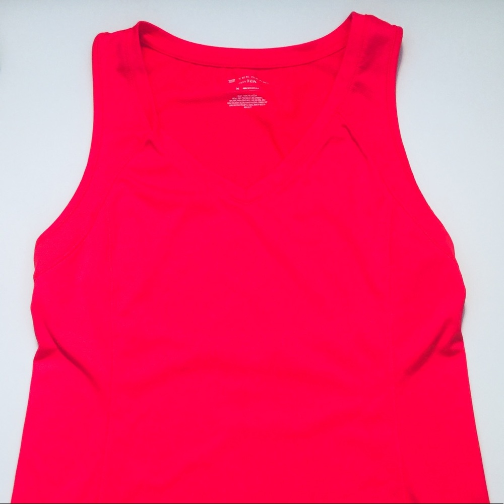 Work Hard Look Good Tek Gear Dry Tek Women’s Top 6